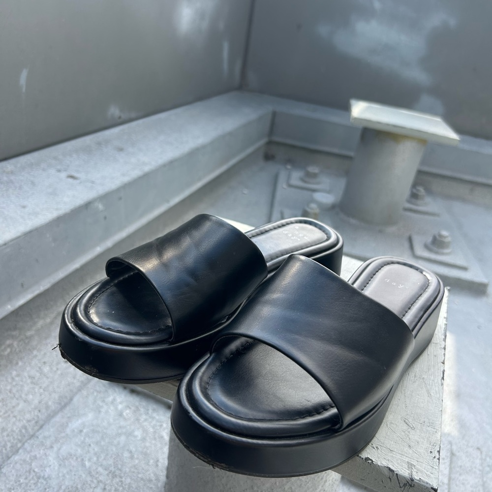 Black Platform Sandals